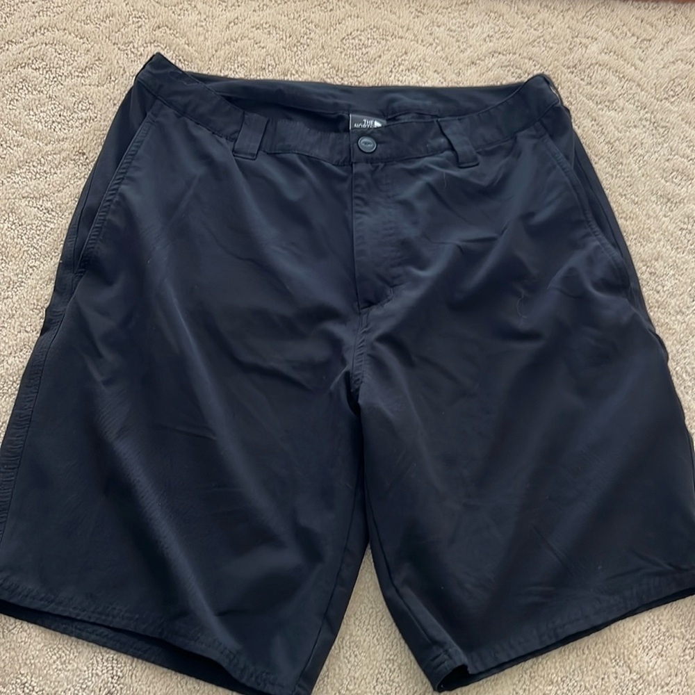 Black North Face size 34 shorts